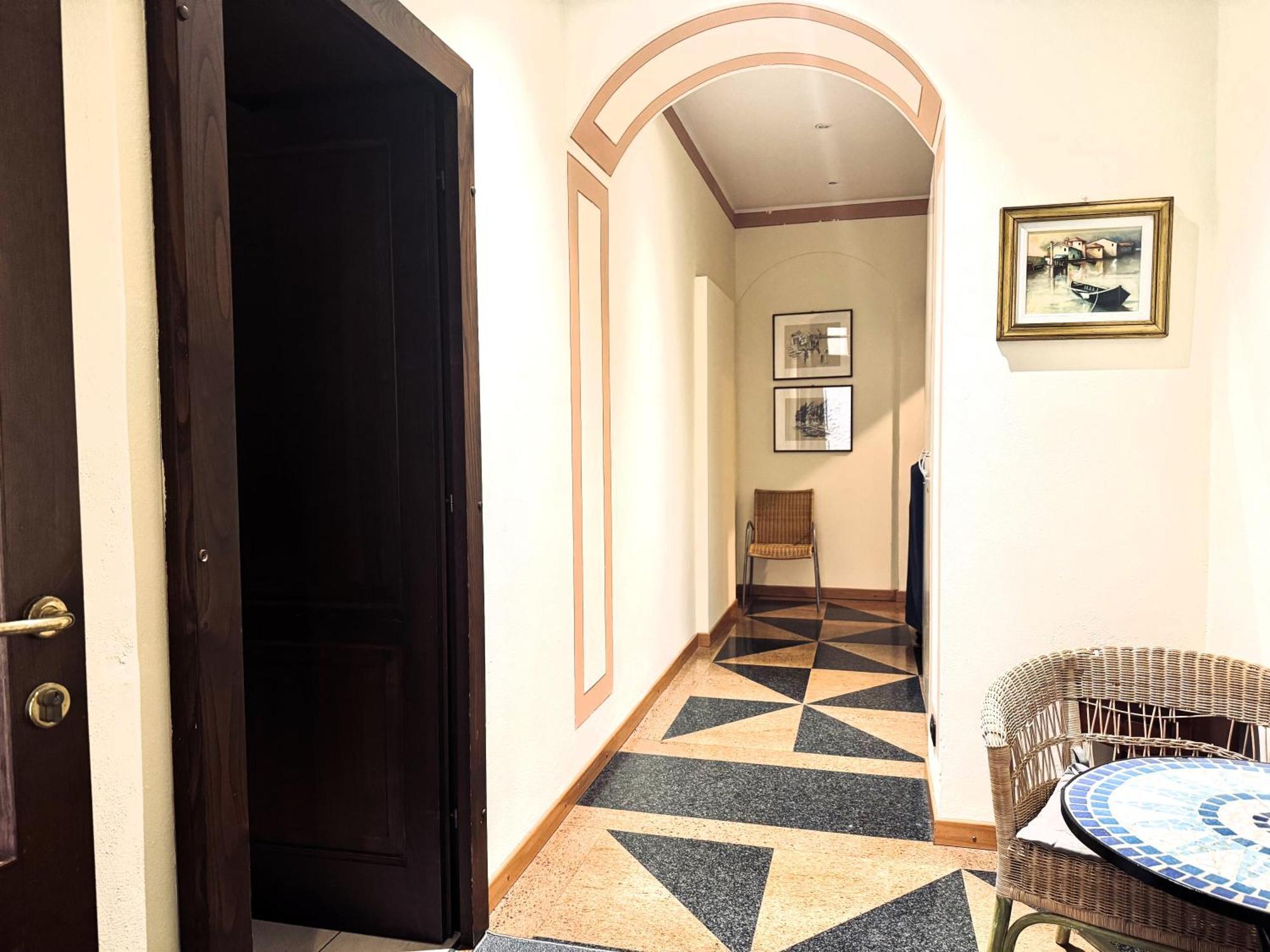 Hotel Marco'S Комо Екстериор снимка